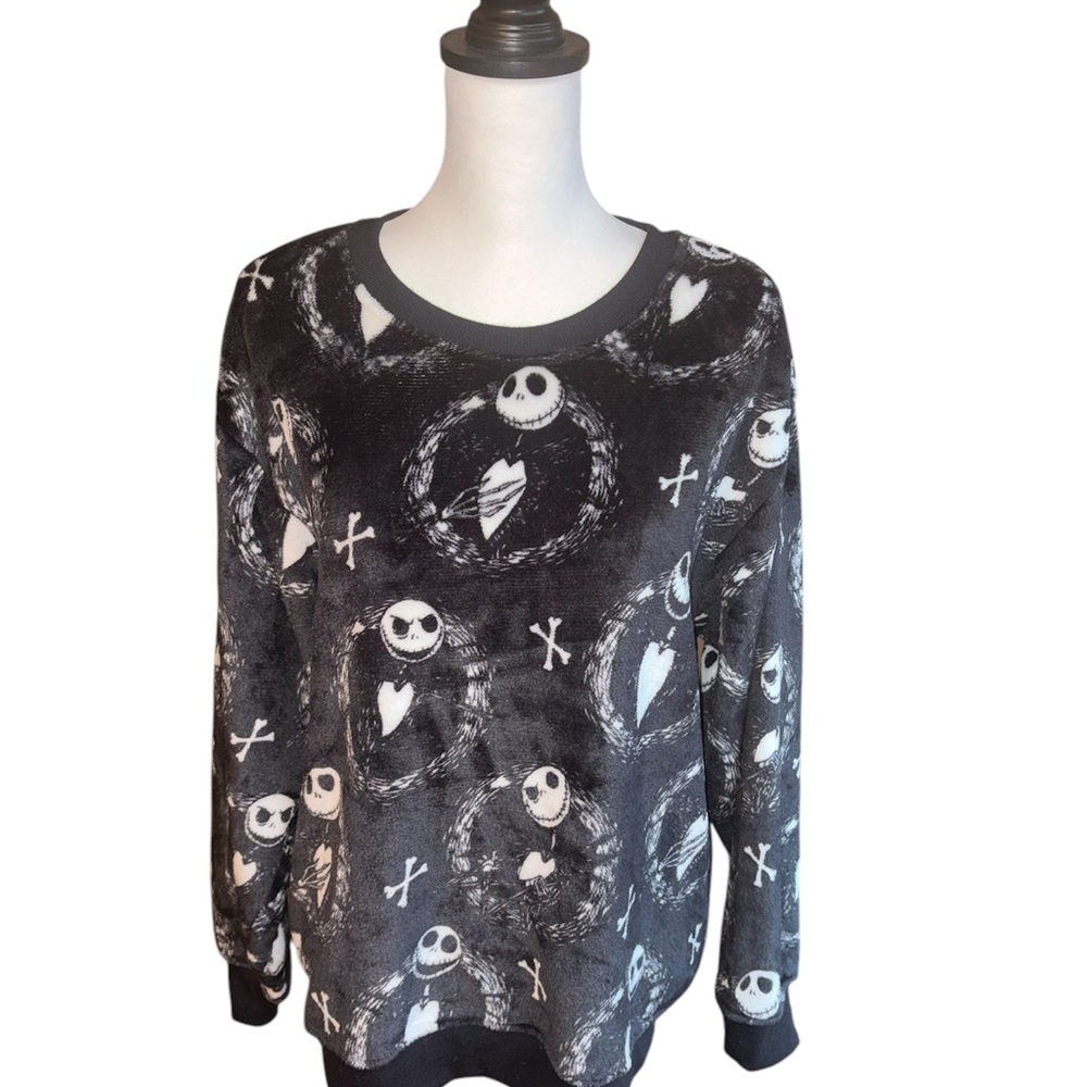 Disney Tim Burton’s Plush Sweatshirt The Night Before Christmas Halloween